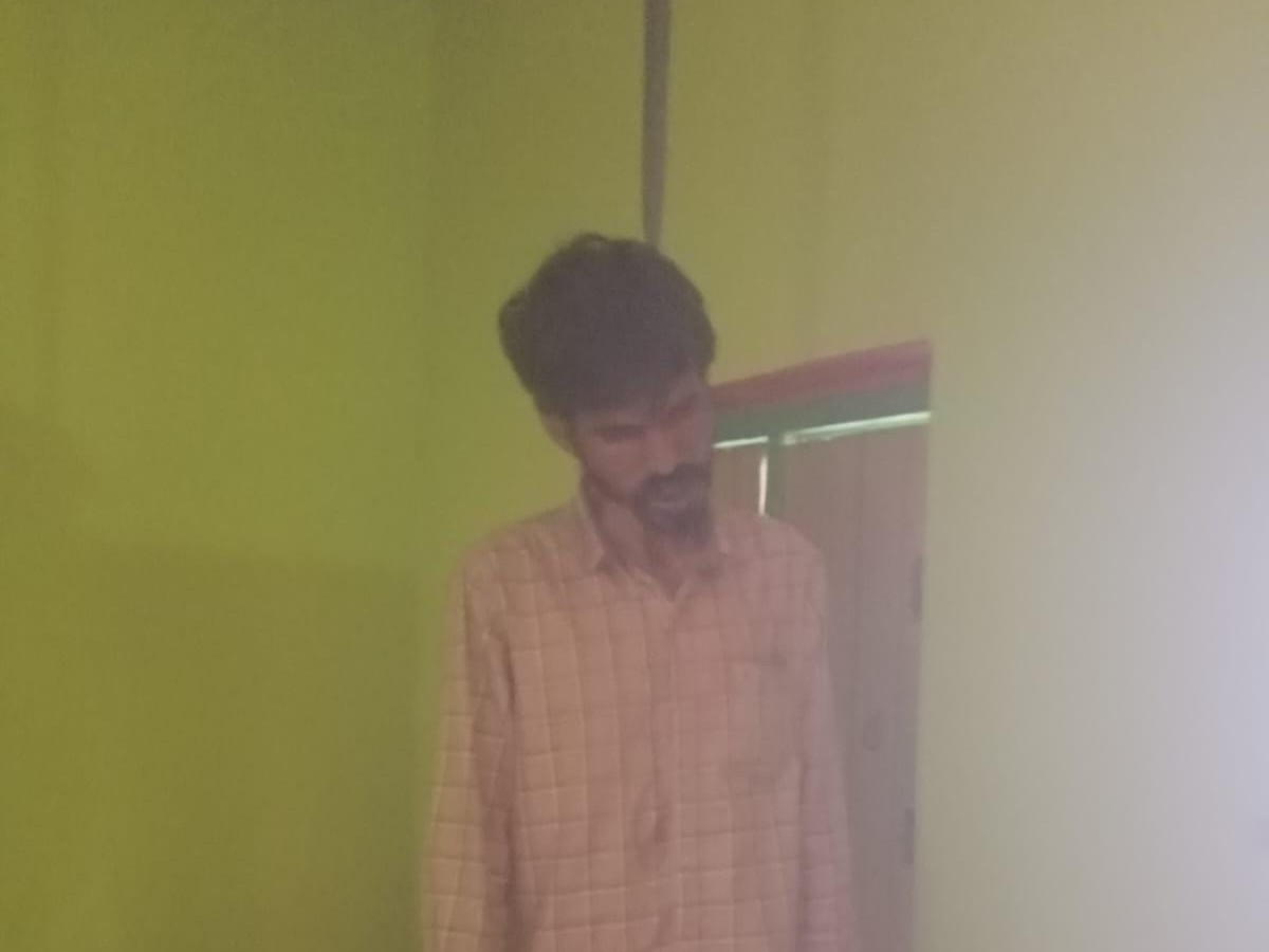 సోమందేపల్లిలో ఉరేసుకుని వ్యక్తి మృతి