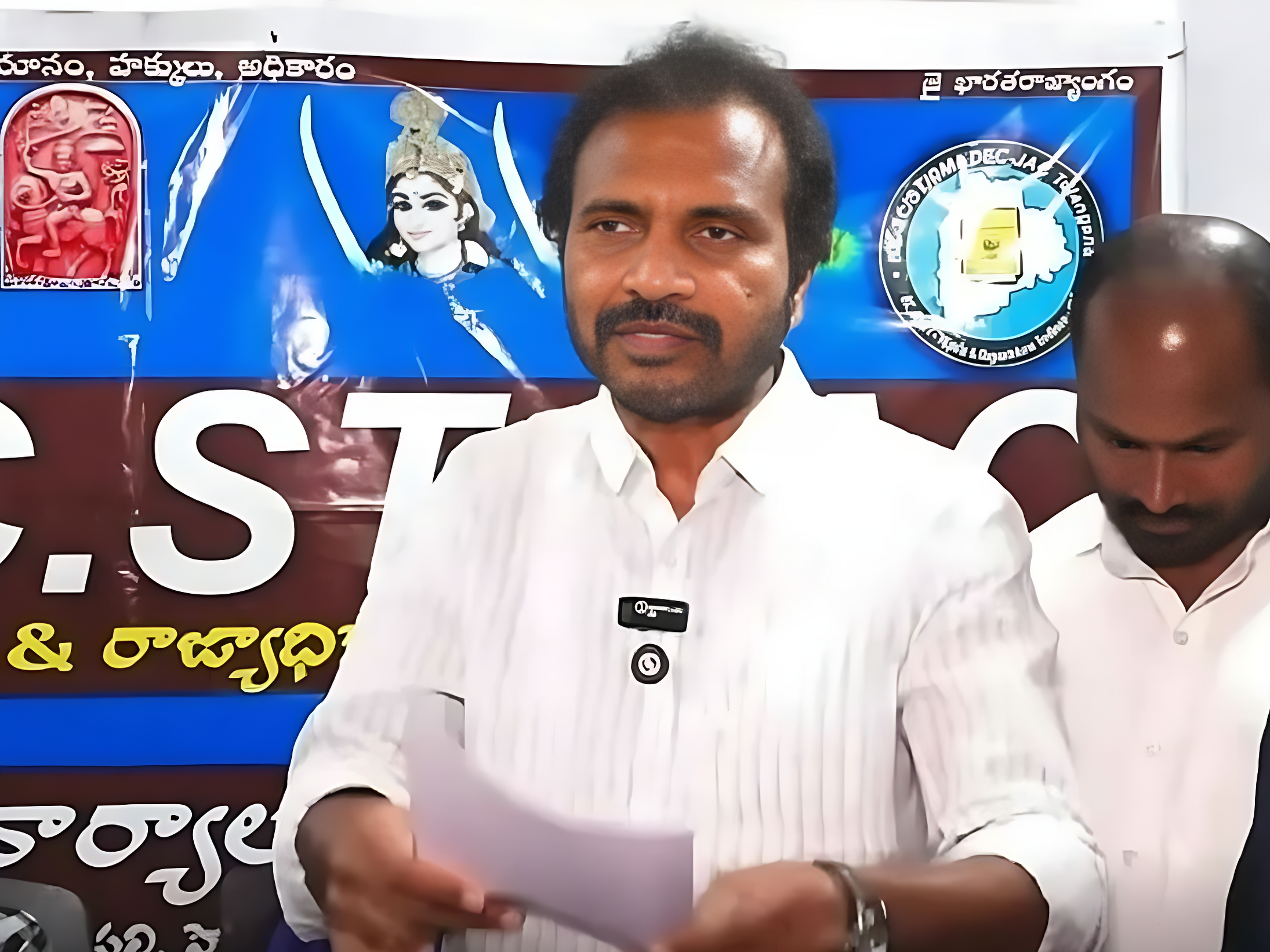 కుమ్మెర బాధితులకు న్యాయం కోరుతూ ధర్నా