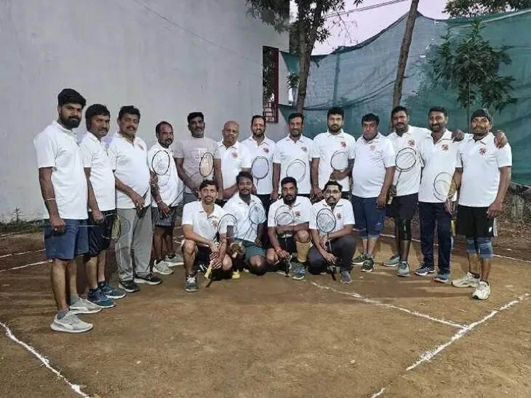 ‘స్ట్రాంగ్ డాటర్’ బ్యాడ్మింటన్ పోటీలు ప్రారంభం