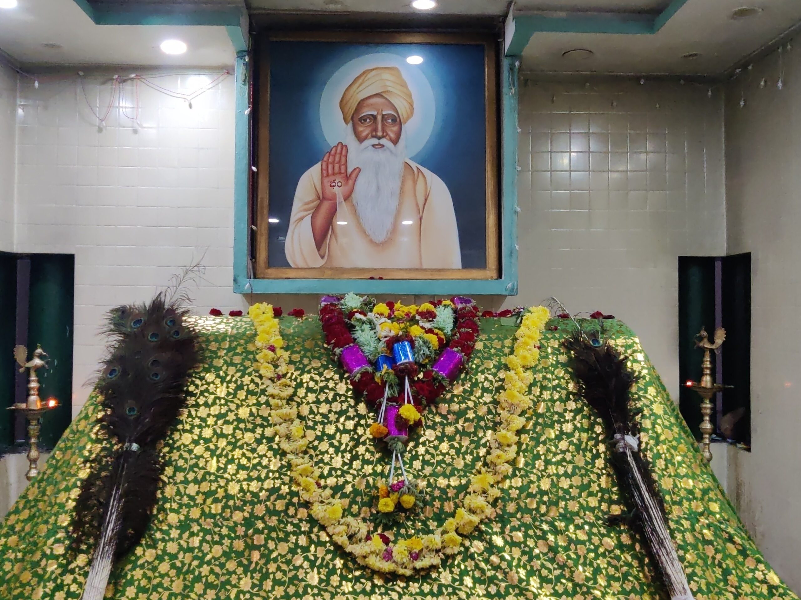 ’57వ ఉరుసు ఉత్సవ వేడుకలు జయప్రదం చేయండి’