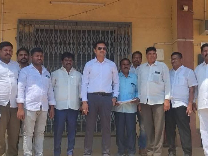 ఈవీఎం గోడౌన్‌ను తనిఖీ చేసిన కలెక్టర్ శ్యాంప్రసాద్