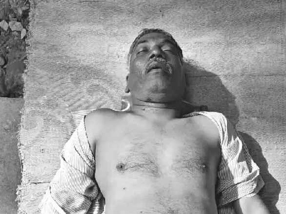 విషాదం… ఇటుకలు అందిస్తూ జారిపడి వ్యక్తి మృతి