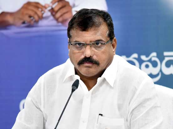 నాన్న ఆరోగ్యంగా ఉన్నారు: బొత్స కూతురు