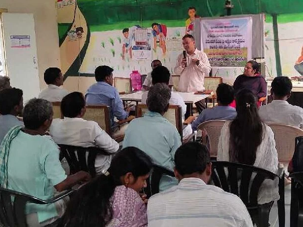 నూనె గింజల సాగుపై రైతులకు అవగాహన