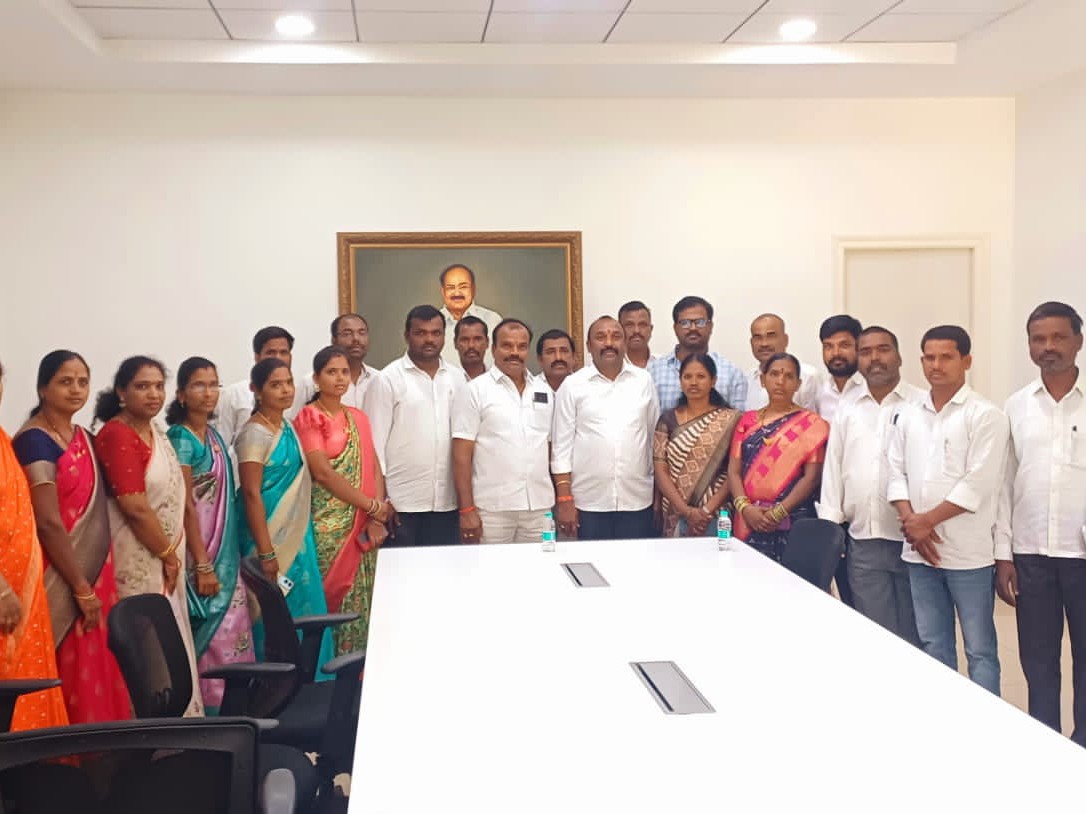 ‘గ్రామీణ ప్రాంతాల అభివృద్ధిలో సర్పంచుల పాత్ర కీలకం’