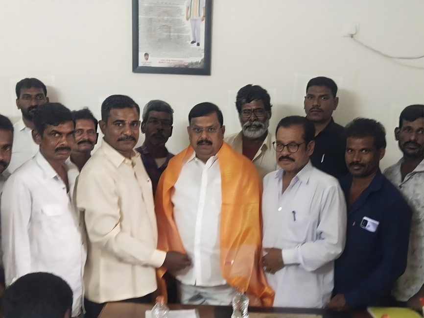 వడ్డెర సంఘ భవన నిర్మాణం కోసం ఎమ్మెల్యేకు వినతి