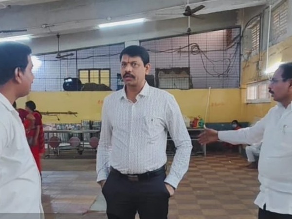 అన్నదాన సత్రాన్ని తనిఖీ చేసిన ఈవో