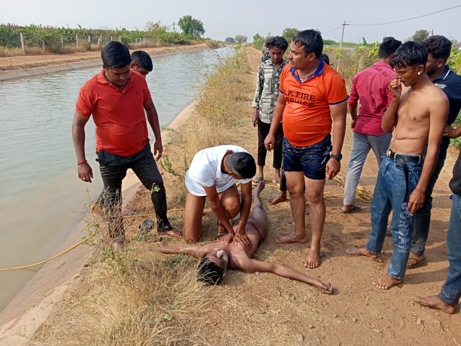 ఈతకు వెళ్లి యువకుడు మృతి