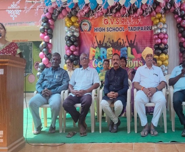 తాడిపర్రు జడ్పీ హైస్కూల్లో టెన్త్ క్లాస్ ఫేర్‌వెల్ కార్యక్రమం