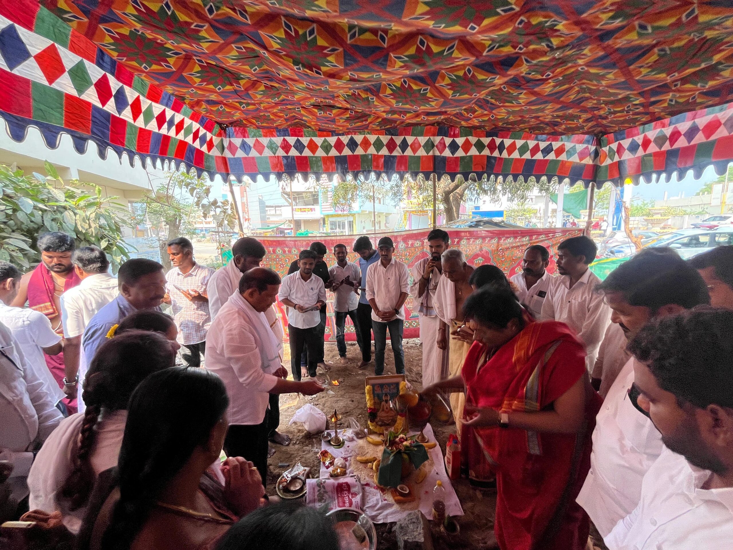 అన్ని వర్గాల సంక్షేమానికి సమాన ప్రాధాన్యత: MLA