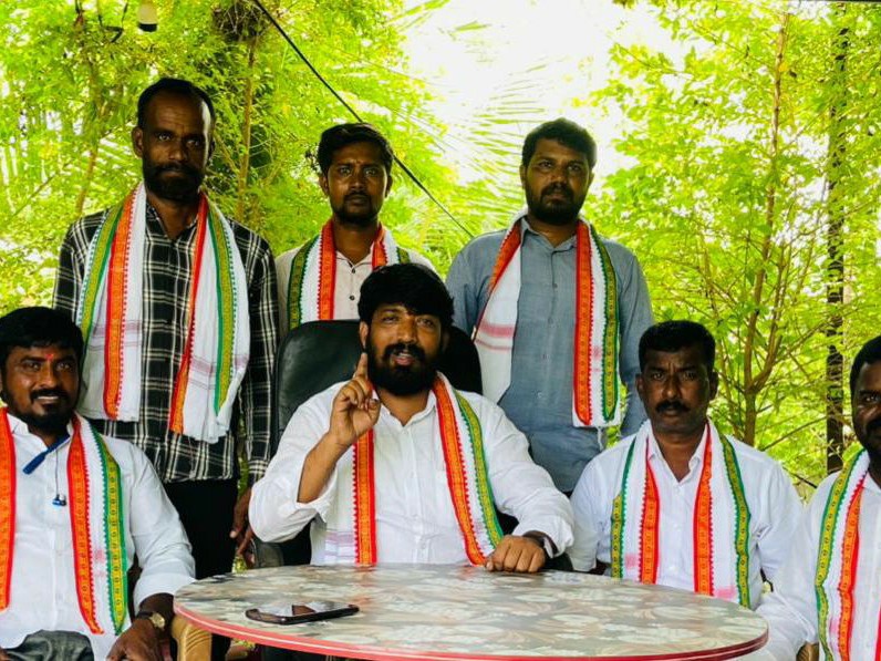 ధరణి పేరుతో దోచుకున్నది కేసీఆర్ కుటుంబమే.!