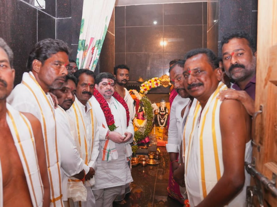 బ్రహ్మోత్సవాల్లో పాల్గొన్న మంత్రి పొన్నం