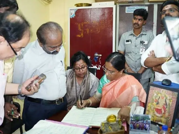 బల్కంపేట ఎల్లమ్మ ఆలయంలో ఉద్యోగుల తొలగింపు