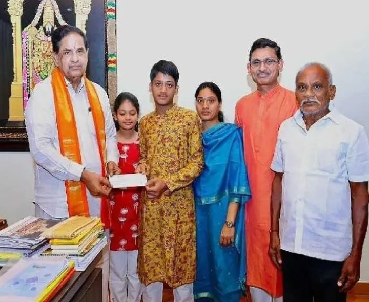 గోసంరక్షణ ట్రస్టుకు రూ.కోటి విరాళం