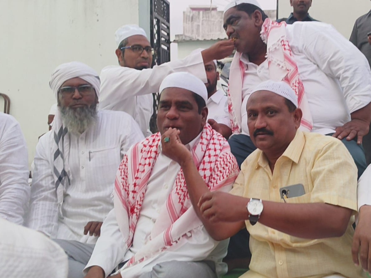 ఇఫ్తార్ విందులో పాల్గొన్న MLC దండే విఠల్