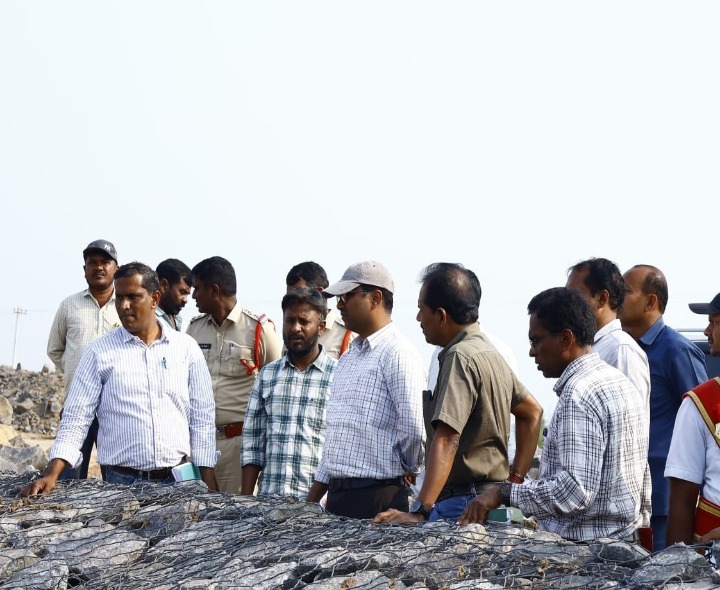 పుష్కర ఘాట్ల ప్రతిపాదనలు సిద్ధం చేయాలి: కలెక్టర్