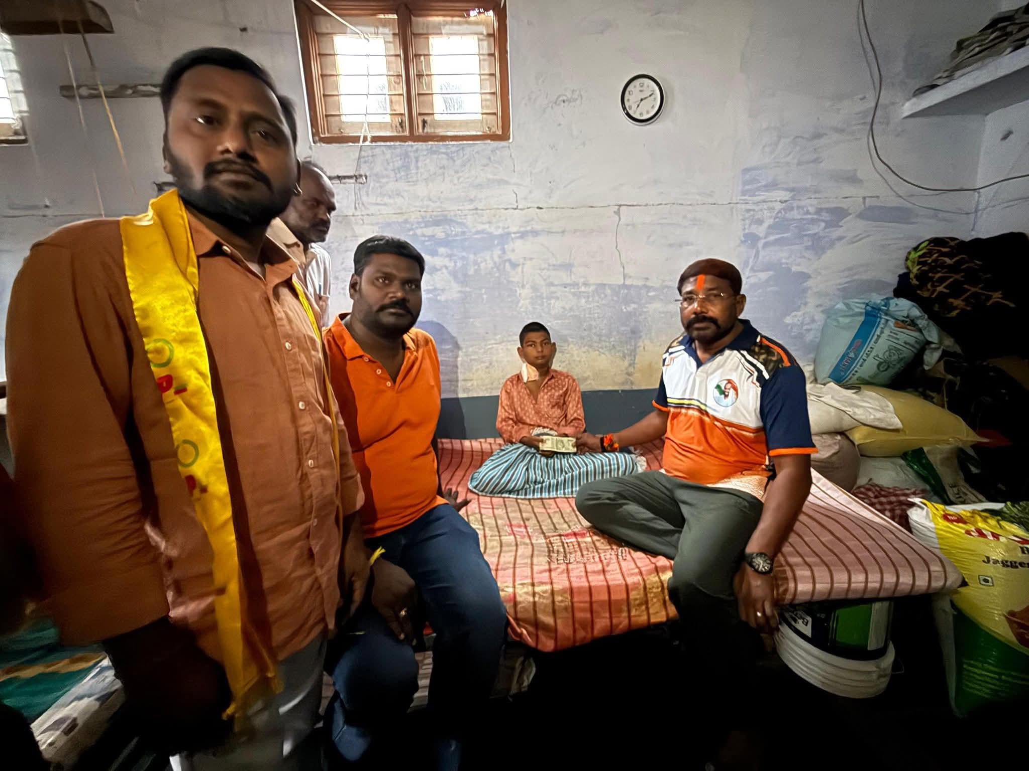 కిడ్నీ వ్యాధిగ్రస్తుడికి రూ.10,000 పెన్షన్