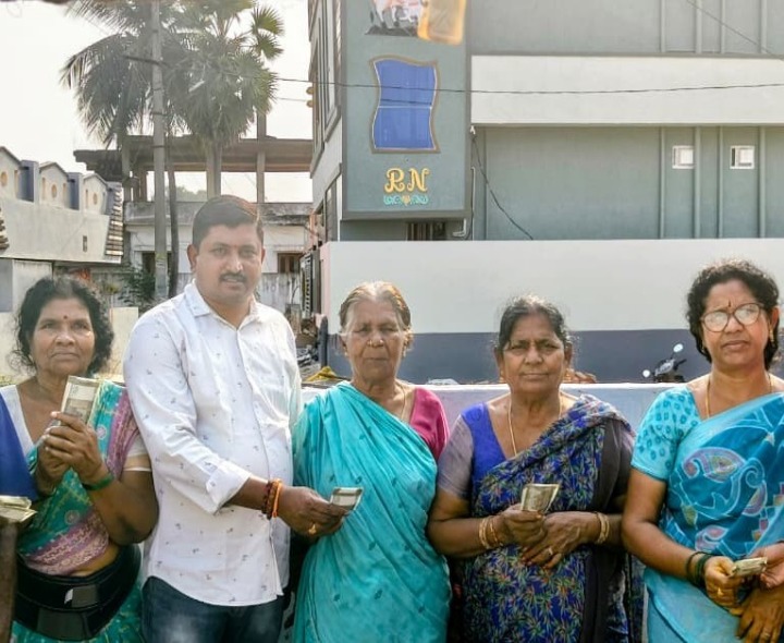 జిల్లాలో 58.70 పింఛన్ల పంపిణీ పూర్తి: DRDA