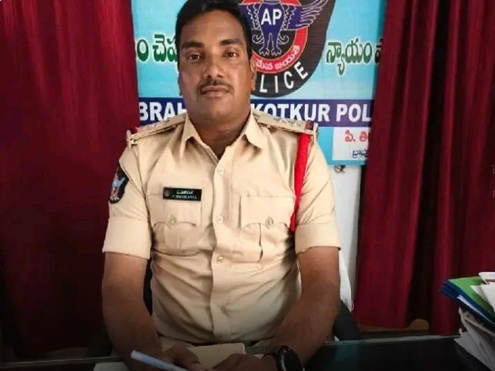 అసాంఘిక కార్యకలాపాలకు పాల్పడితే కఠిన చర్యలు