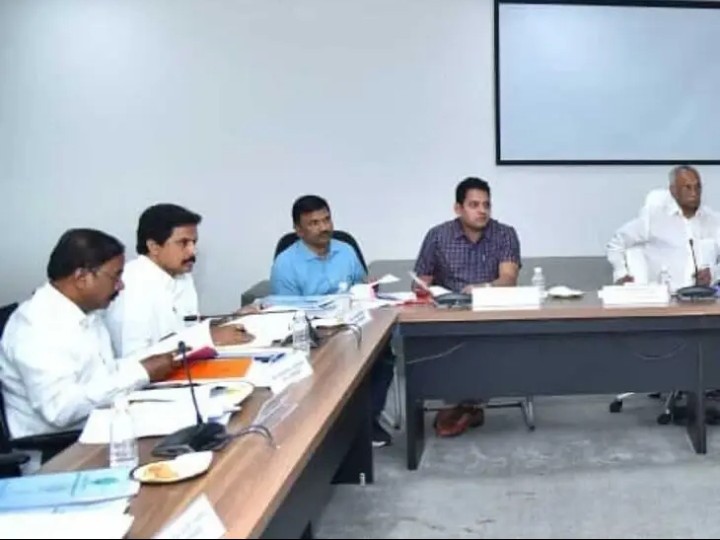 పీఏసీ కమిటీ సమావేశంలో పాల్గొన్న ఎమ్మెల్యే