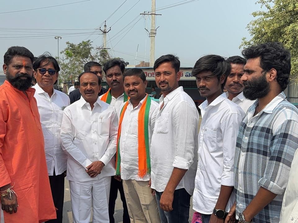 ఖమ్మం చేరుకున్న ఎంపీ ఈటెల