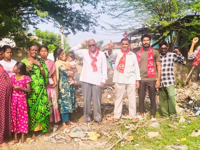 ‘పాత కడపలో డ్రైనేజీ ఏర్పాటు చేయాలి’