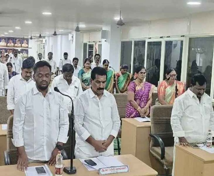 కౌన్సిల్ సమావేశంలో ఆయేషా మీరాకు నివాళి