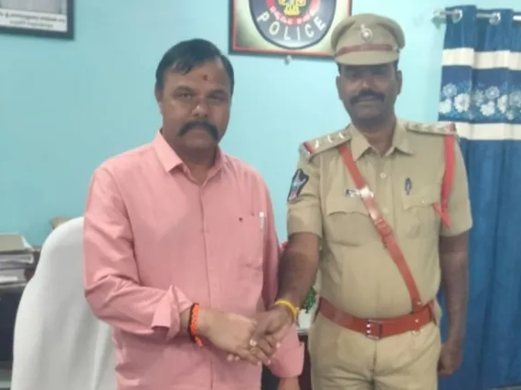 పులివెందుల రూరల్ సీఐగా శాంతి లాల్