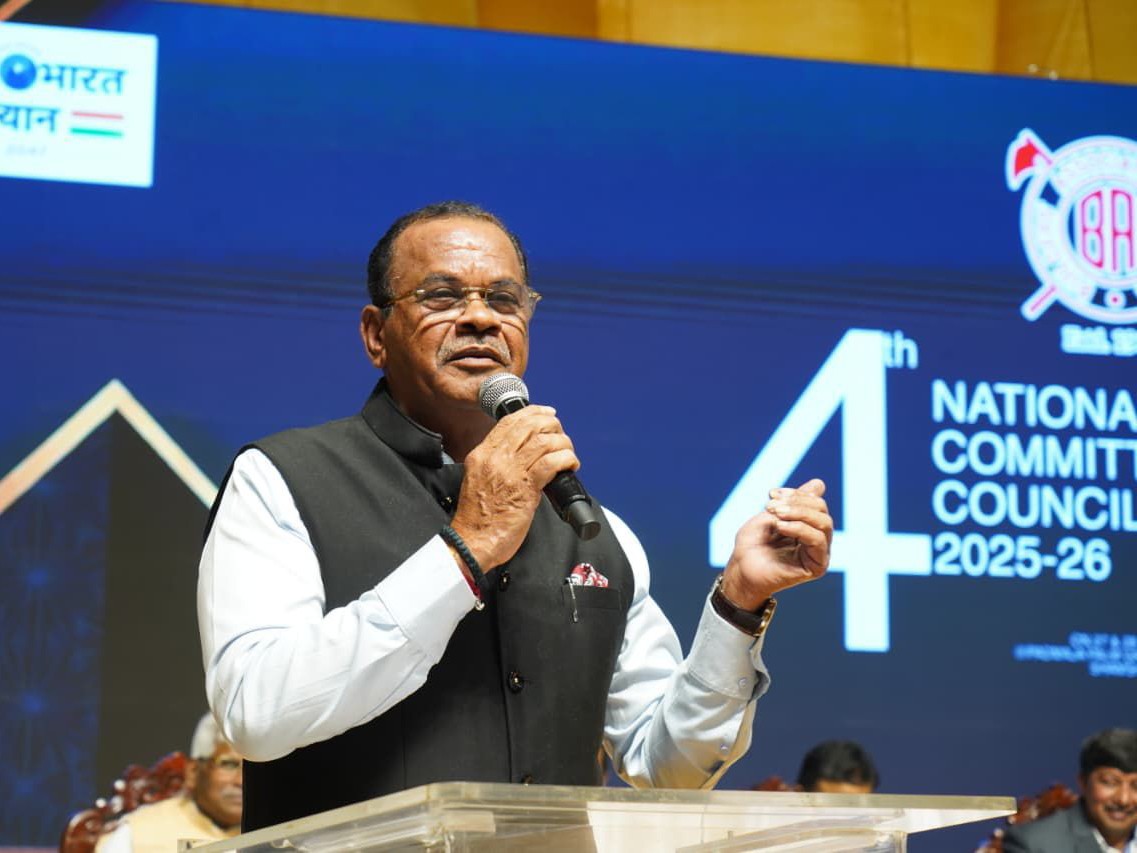 అభివృద్ధిలో బిల్డర్లు భాగస్వాములు కావాలి: మంత్రి