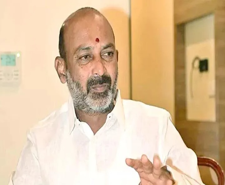 పేలుడు ఘటనపై బండి సంజయ్ దిగ్భ్రాంతి