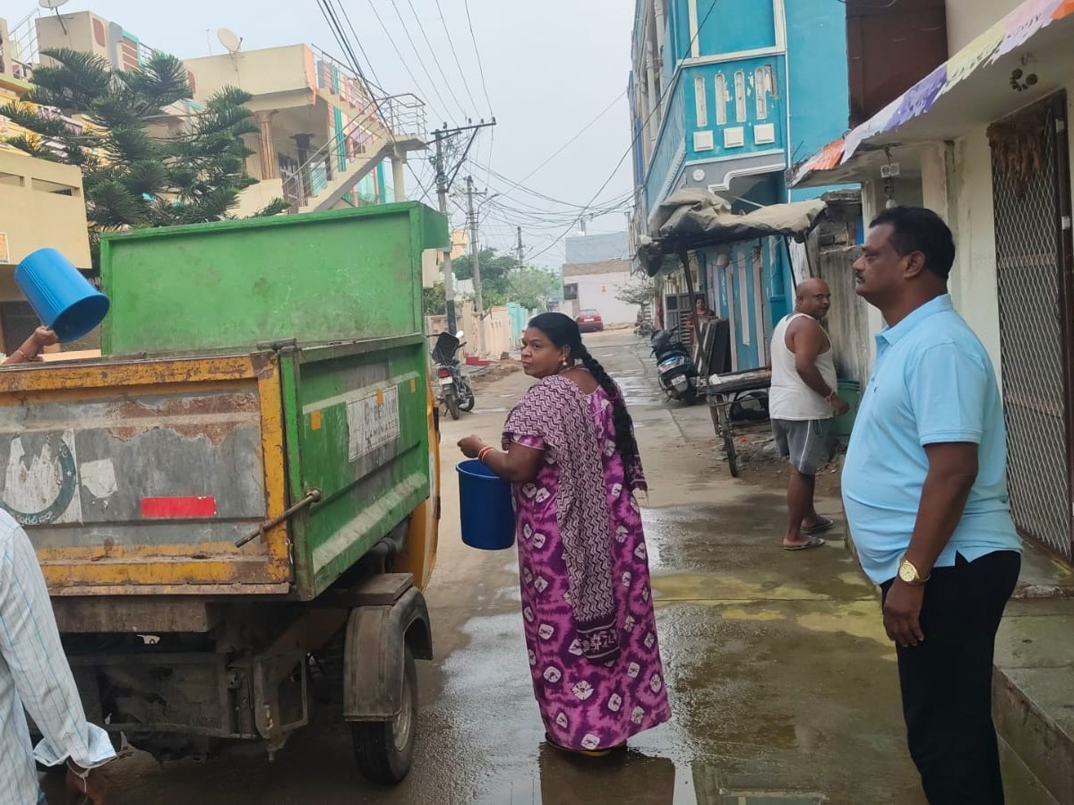 వర్ధన్నపేటలో పరిశుభ్రతపై ఛైర్మన్ సారంగపాణి తనిఖీలు