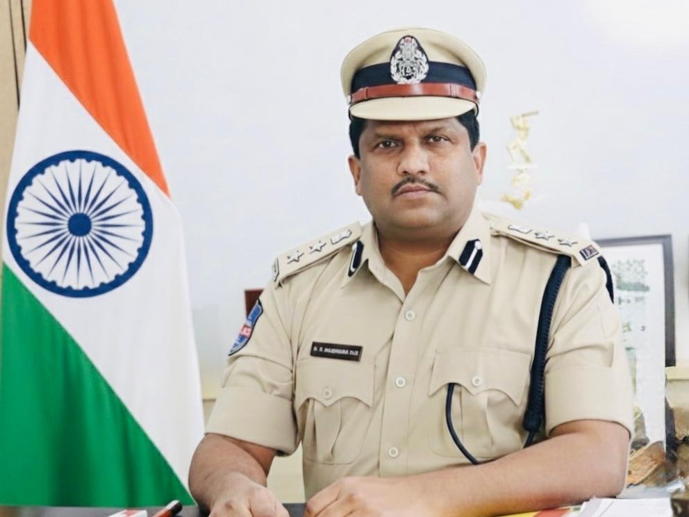 జిల్లాలో రేపటి నుంచి పోలీస్ యాక్ట్ అమలు