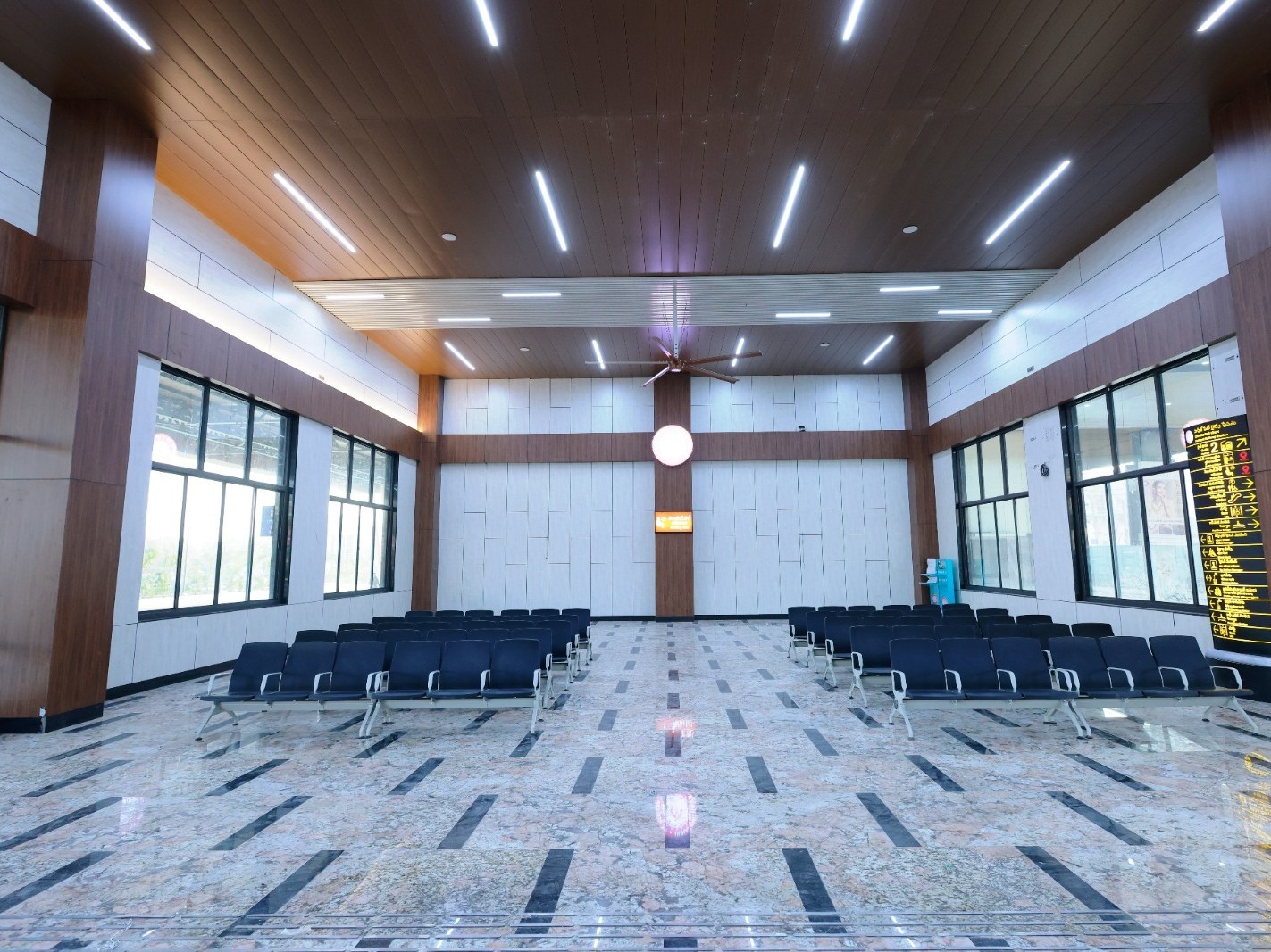 WOW.. సకల సౌకర్యాలతో హఫీజ్ పేట్ రైల్వే స్టేషన్