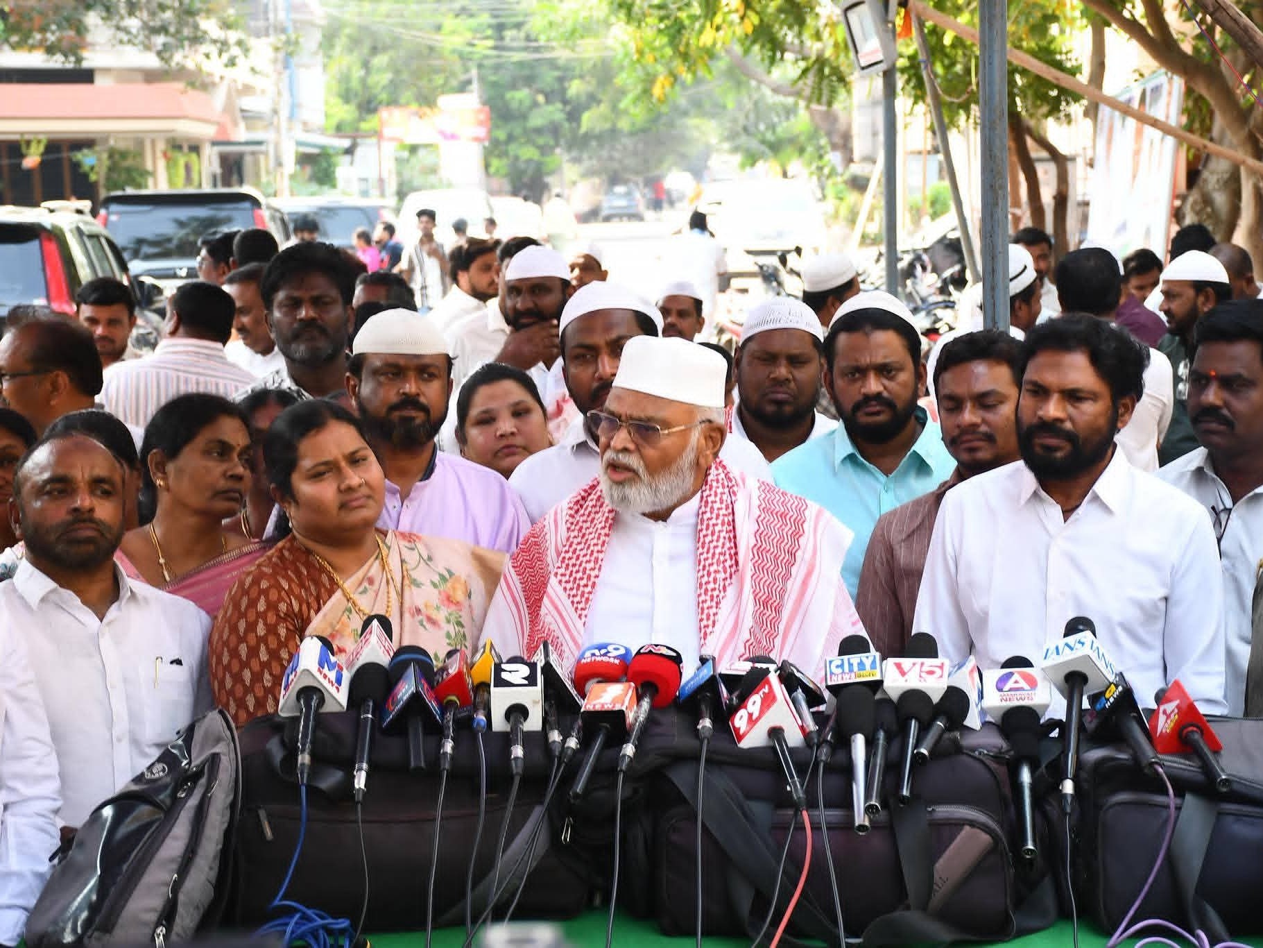 అంబటి రాంబాబును పరామర్శించిన అధ్యక్షురాలు