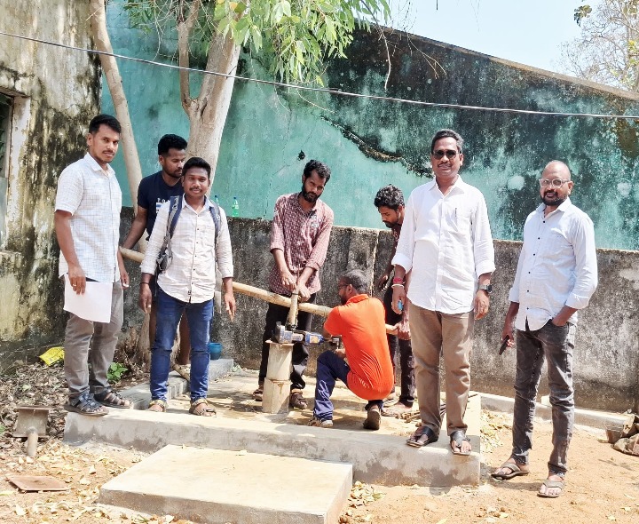 గుమ్మలక్ష్మీపురంలో బోర్ల మరమ్మత్తులు పూర్తి