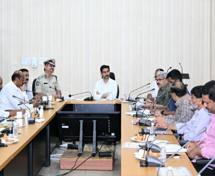 ఏయూకి పూర్వవైభవం తెస్తాం: మంత్రి లోకేష్