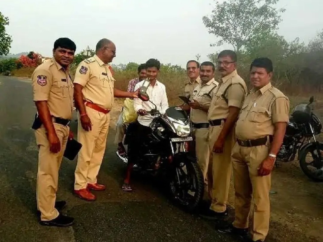 నార్నూరులో డ్రంక్ అండ్ డ్రైవ్ టెస్ట్