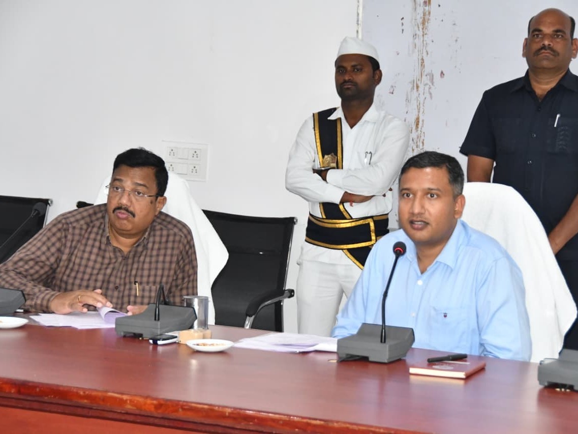 10వ పరీక్షలను పకడ్బందీగా నిర్వహించాలి: కలెక్టర్