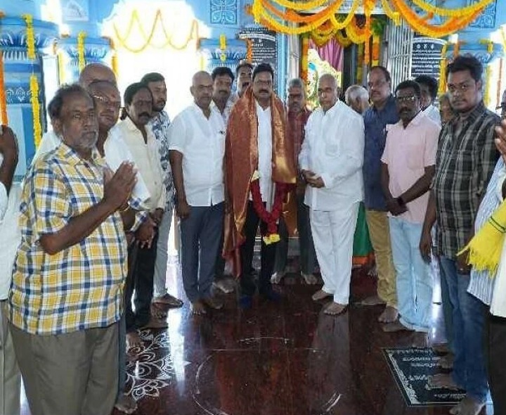 తాళ్లపూడిలో మదన గోపాల స్వామి కళ్యాణం