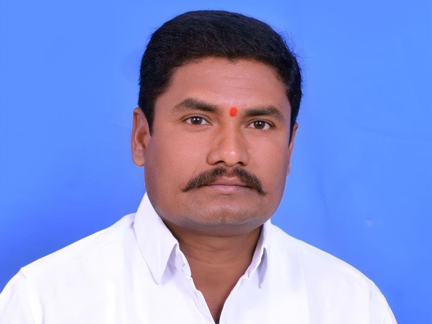 ‘ఆత్మగౌరవం దెబ్బతీసేలా విద్య కమిషన్ రిపోర్ట్’