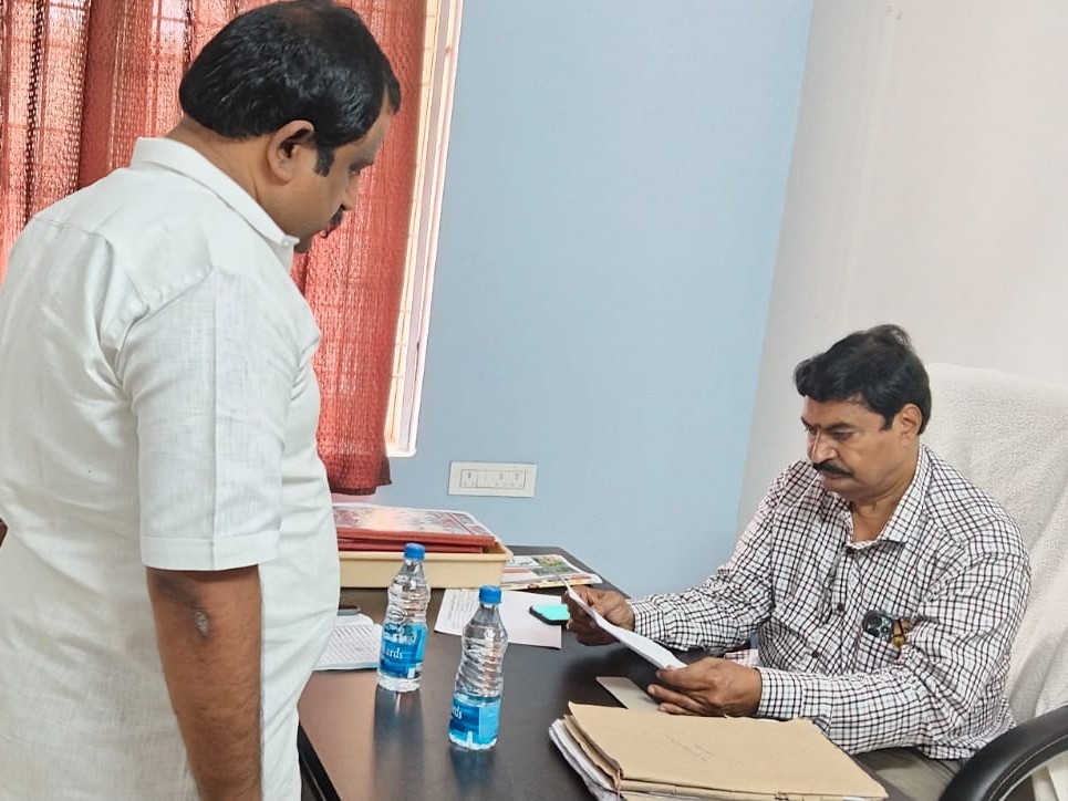 ఇంటి పన్నులు వసూళ్ళ పై దృష్టి పెట్టాలి: ఎంపీడీవో