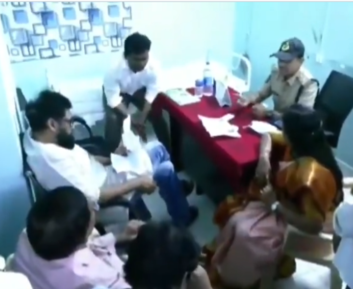 వేట్లపాలెం బాధితులకు పవన్ పరామర్శ