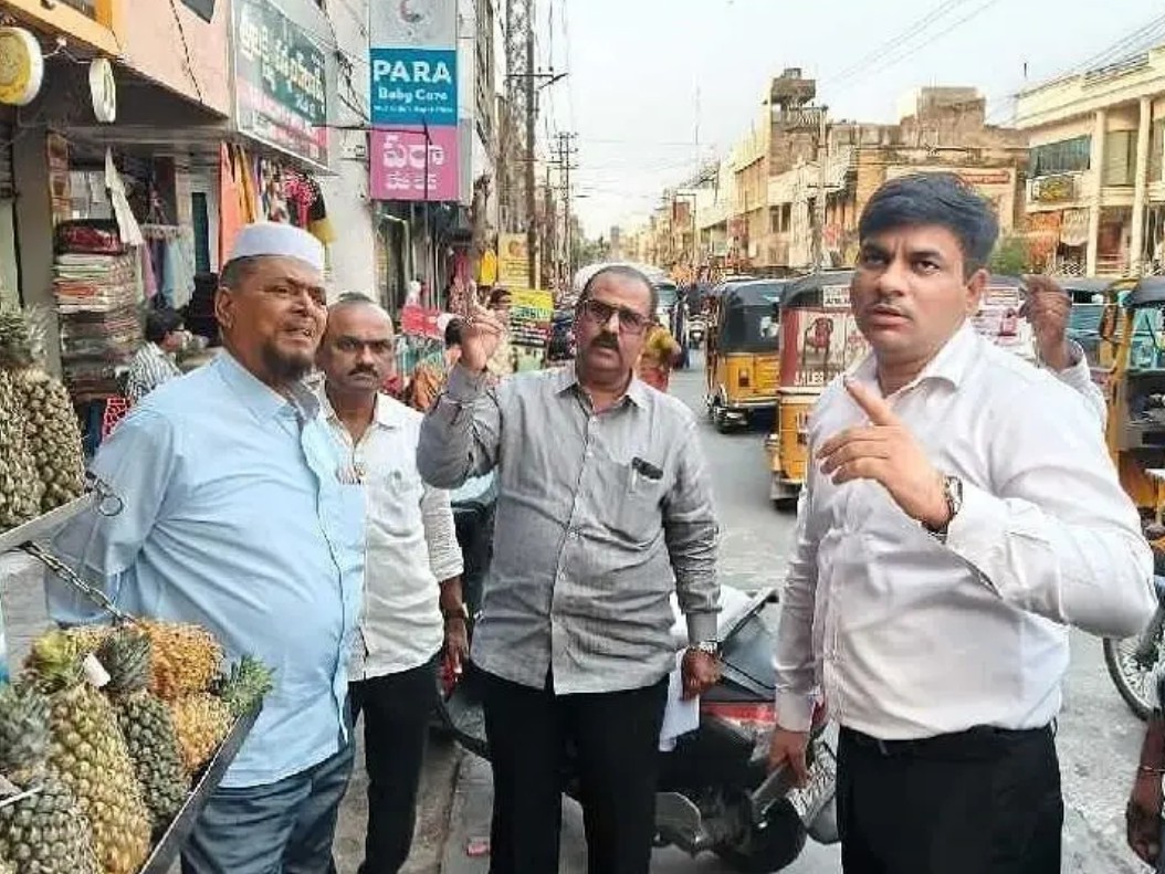 చట్ట ప్రకారం చర్యలు తీసుకుంటాం: కమిషనర్