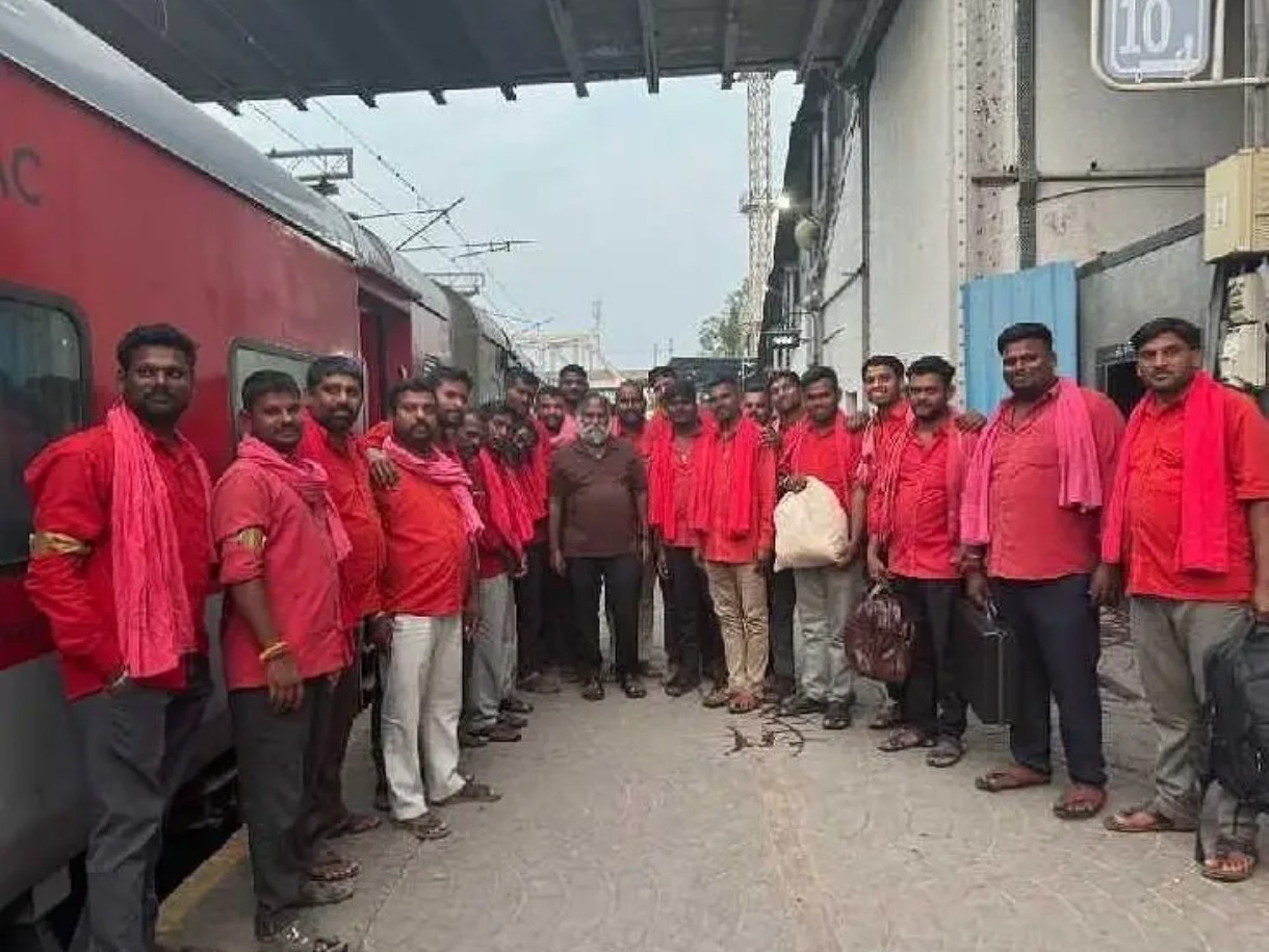 రైల్వే కూలీలతో జగ్గారెడ్డి ముచ్చట్లు!