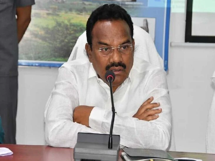 అభివృద్ధి పనులలో నిర్లక్ష్యం వహించవద్దు: ఎంపీ