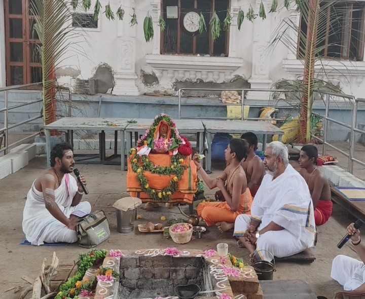 భక్తిశ్రద్ధలతో కసాపురం ఆలయంలో ఆయుష్ హోమం