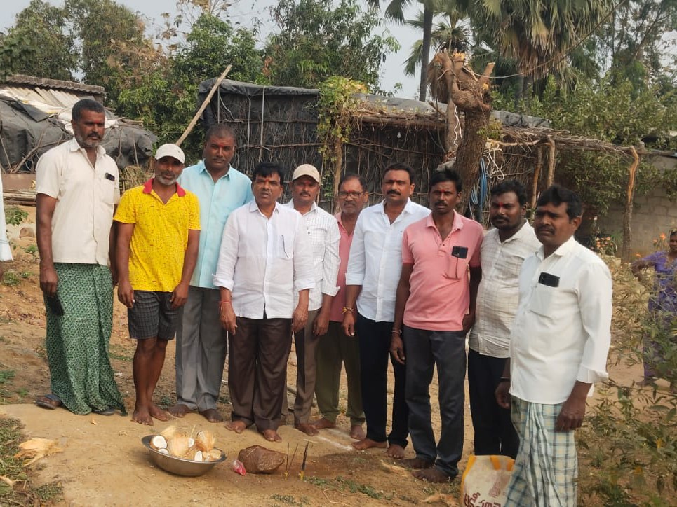 డ్రైనేజీ పనులను ప్రారంభం