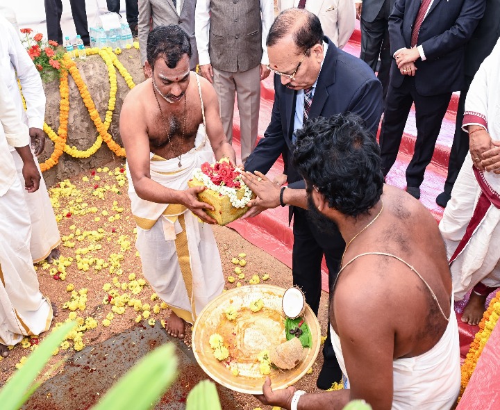 పునాదిరాయి వేసిన CJI