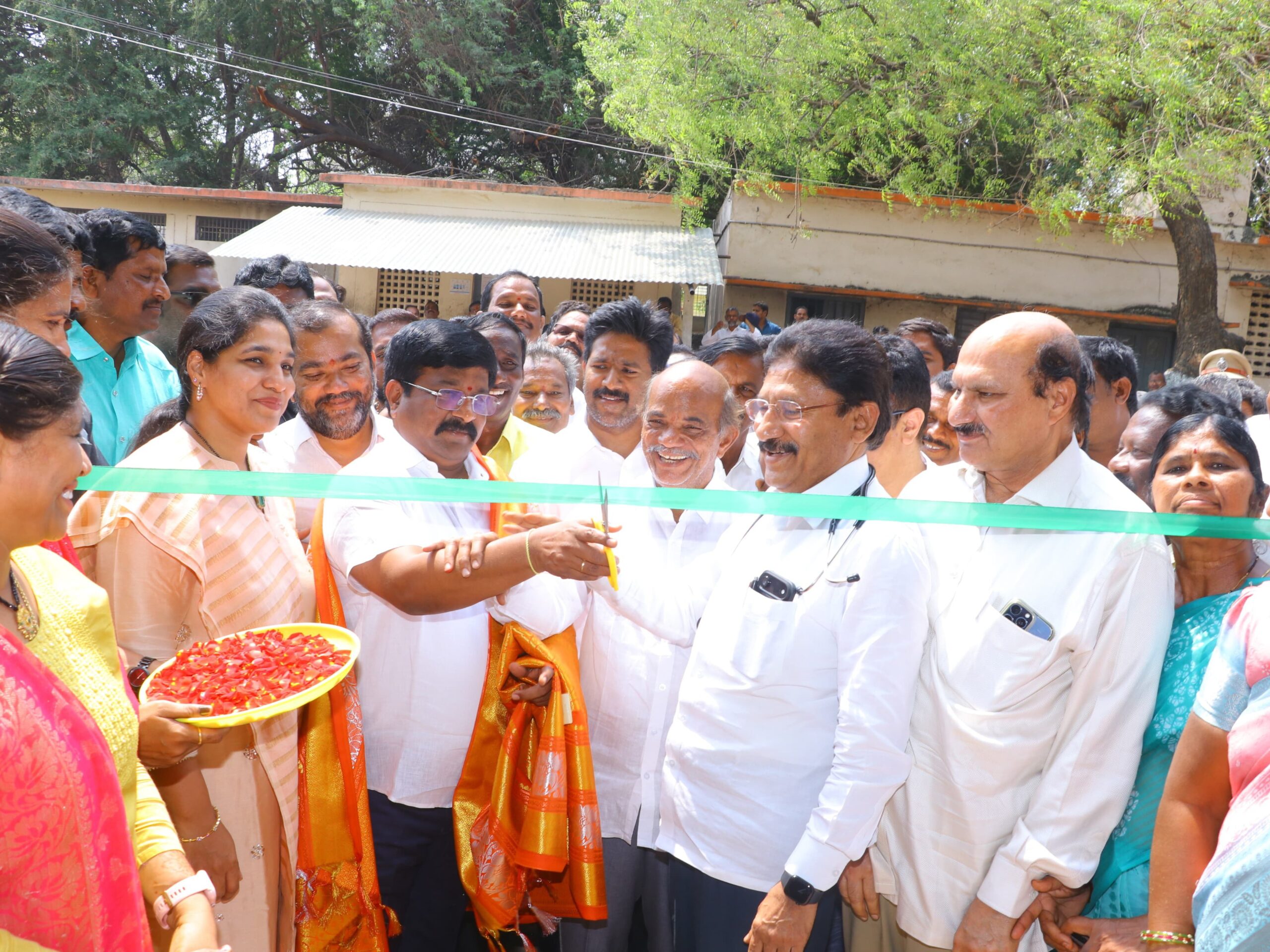 దర్శిలో మెగా మెడికల్ క్యాంప్ ప్రారంభం