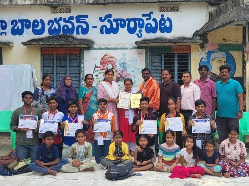 సూర్యాపేట బాల్ భవన్ విద్యార్థుల జాతీయ స్థాయి ప్రతిభ